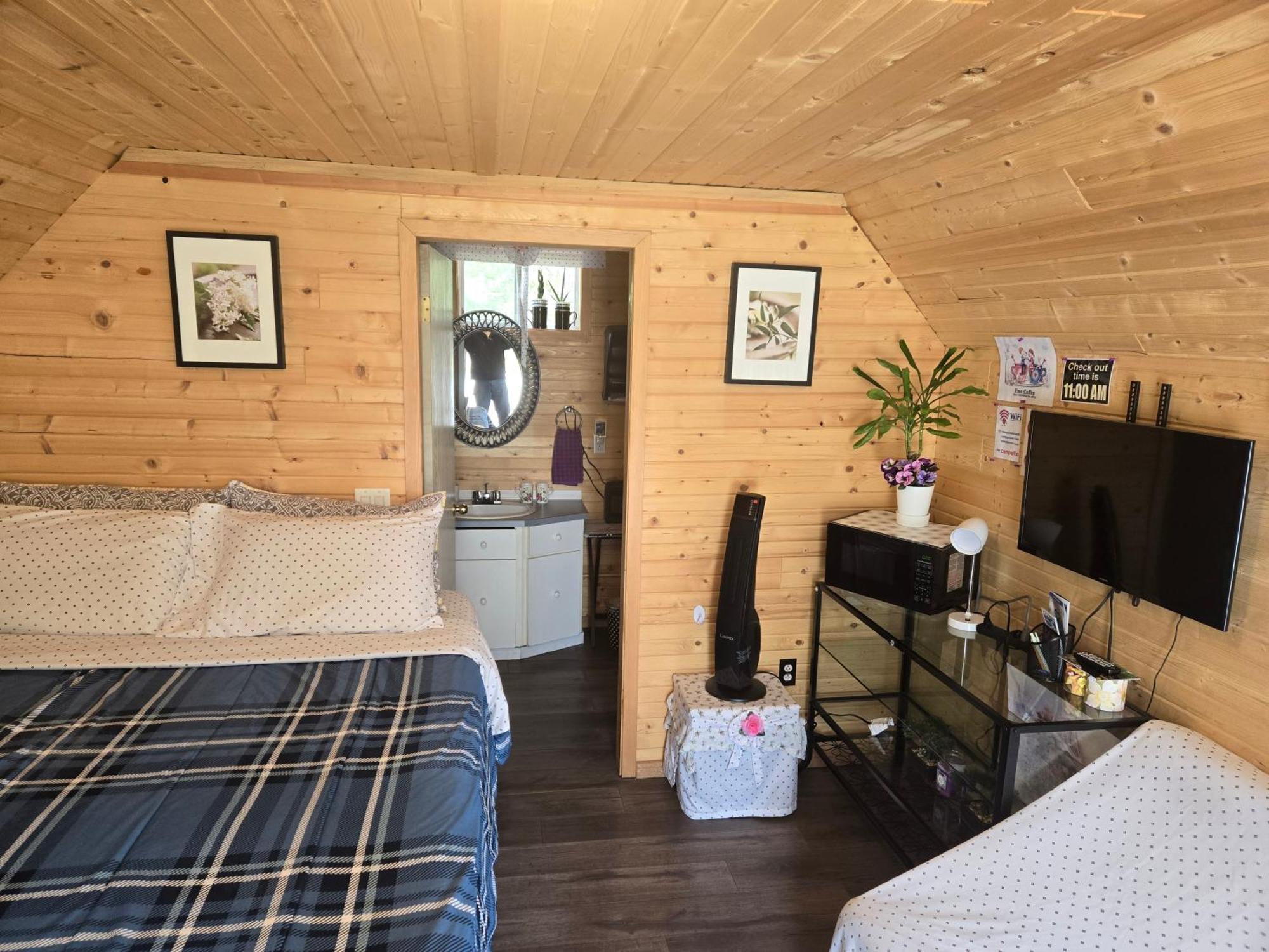 Blue River Cabins & Campgrounds Экстерьер фото